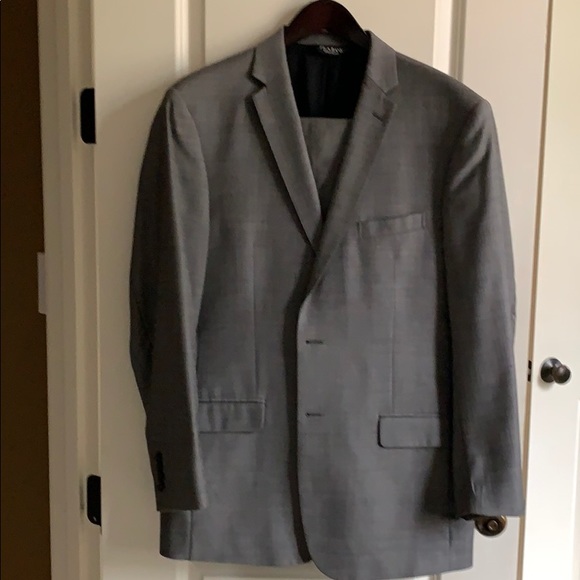 Mens Jos A Bank Suits-$50 each - Picture 5 of 6